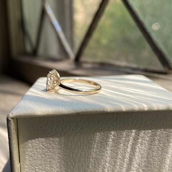 14k Solid Gold Moissanite Radiant Tulip Lotus Engagement Ring size 4.5 PREOWNED - Picture 9 of 17